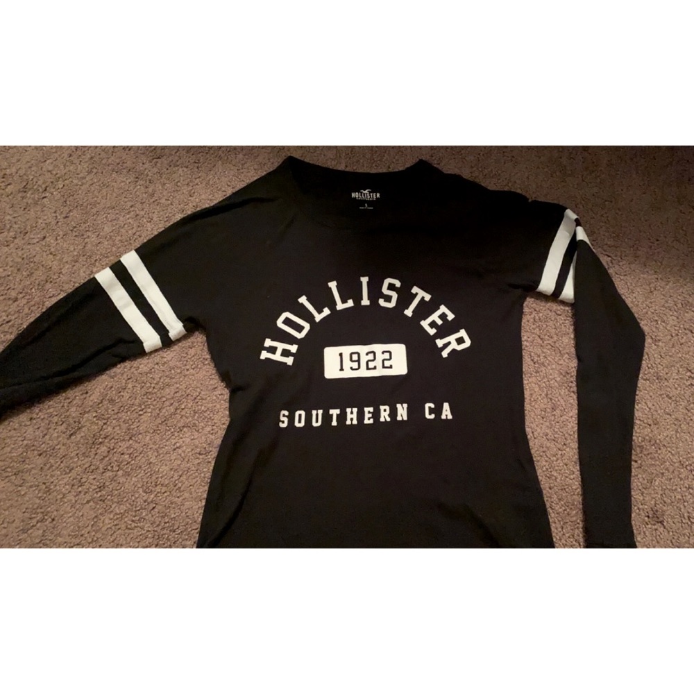 Hollister t-shirt